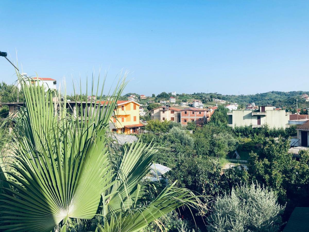 Villa Dede Nikolla Durres Luaran gambar